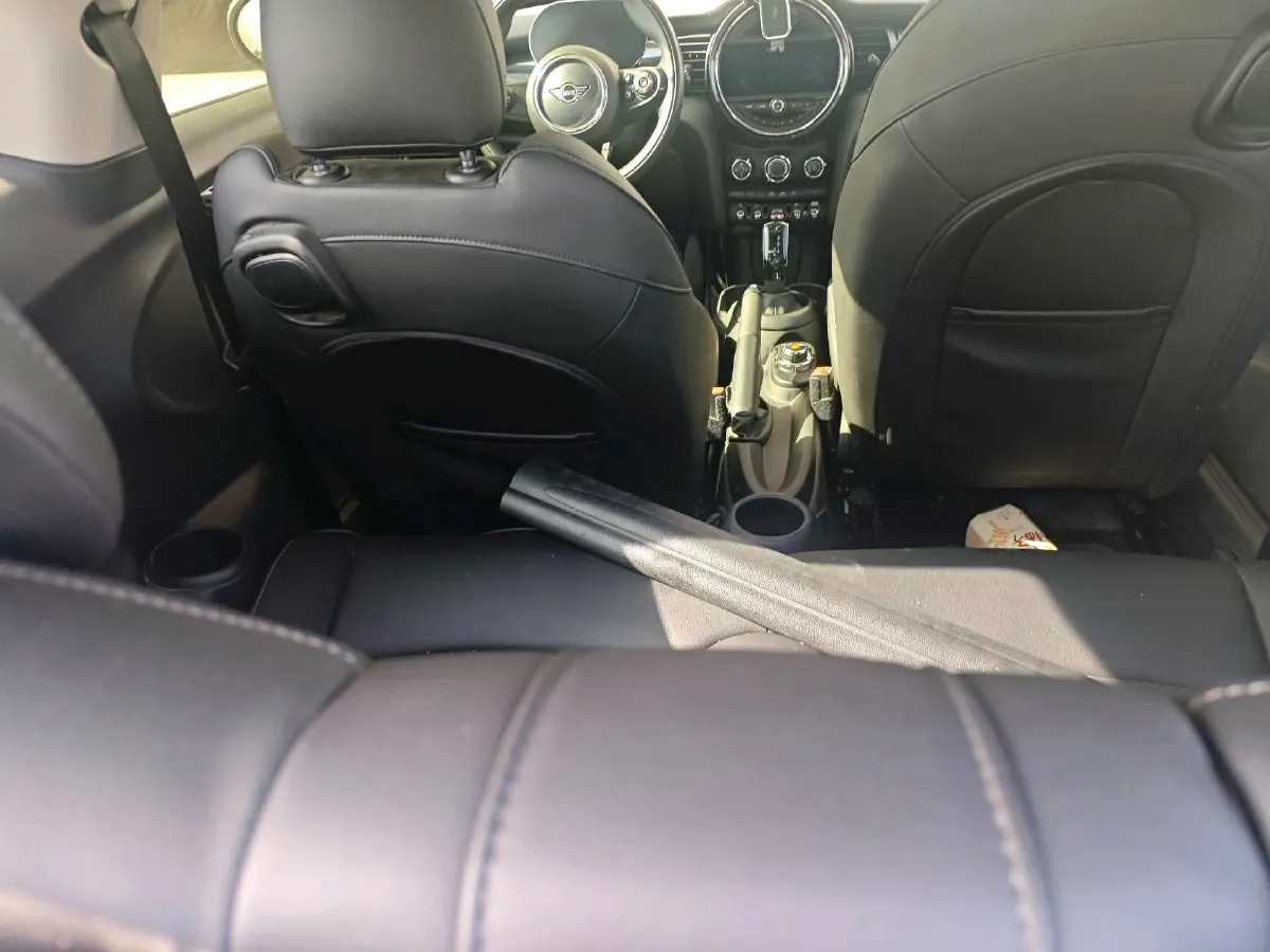 2021 MINI MINI 1.5T 136HP L3 7DCT,autocango,china used car exporter,china ev exporter,chinese used car exporter,chinese used ev exporter