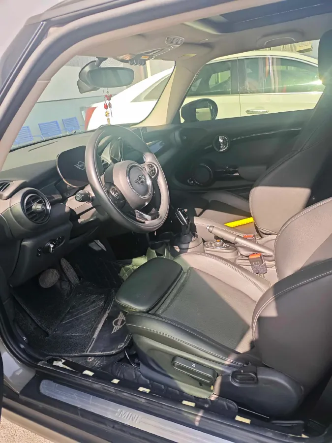 2021 MINI MINI 1.5T 136HP L3 7DCT,autocango,china used car exporter,china ev exporter,chinese used car exporter,chinese used ev exporter