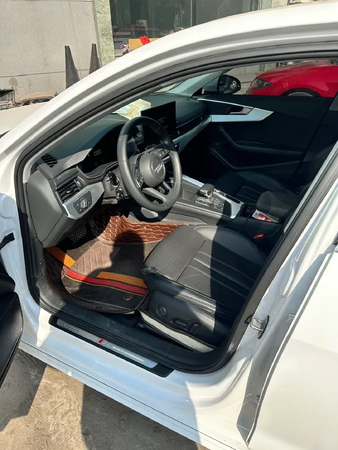 2020 Audi A4L 2.0T 190HP L4 7DCT,autocango,china used car exporter,china ev exporter,chinese used car exporter,chinese used ev exporter