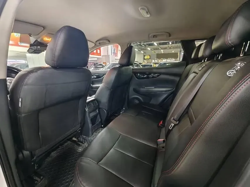 2021 Nissan Qashqai 2.0L 151HP L4 CVT,autocango,china used car exporter,china ev exporter,chinese used car exporter,chinese used ev exporter