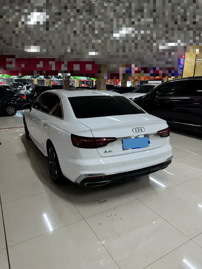 2022 Audi A4L 2.0T 190HP L4 7DCT,autocango,china used car exporter,china ev exporter,chinese used car exporter,chinese used ev exporter