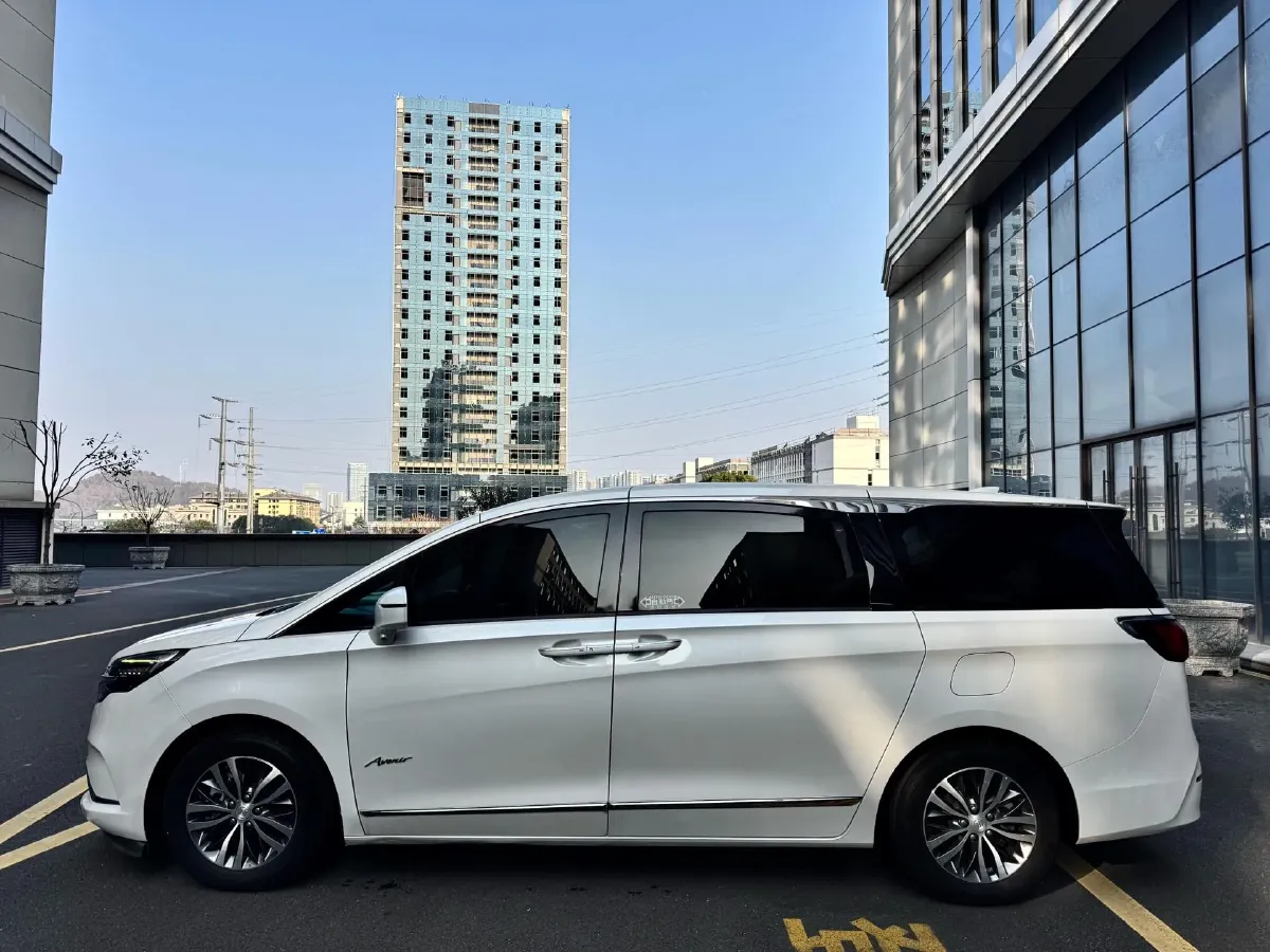 2020 Buick GL8 2.0T 237HP L4 9AT,autocango,china used car exporter,china ev exporter,chinese used car exporter,chinese used ev exporter