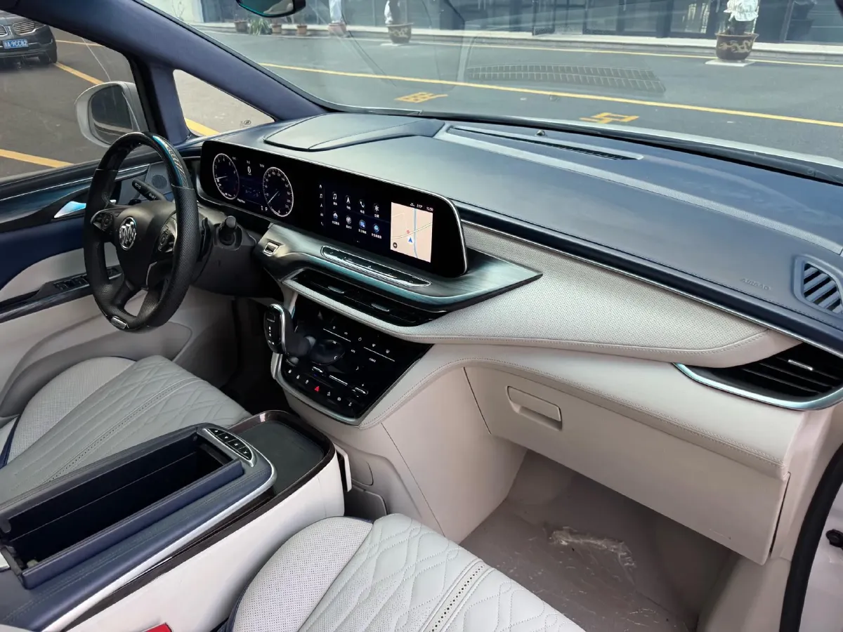 2020 Buick GL8 2.0T 237HP L4 9AT,autocango,china used car exporter,china ev exporter,chinese used car exporter,chinese used ev exporter