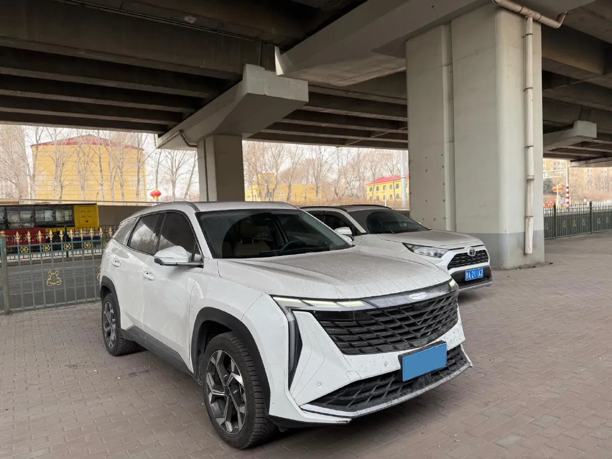 2023 Geely StarRay 1.5T 181HP L4 7DCT,autocango,china used car exporter,china ev exporter,chinese used car exporter,chinese used ev exporter