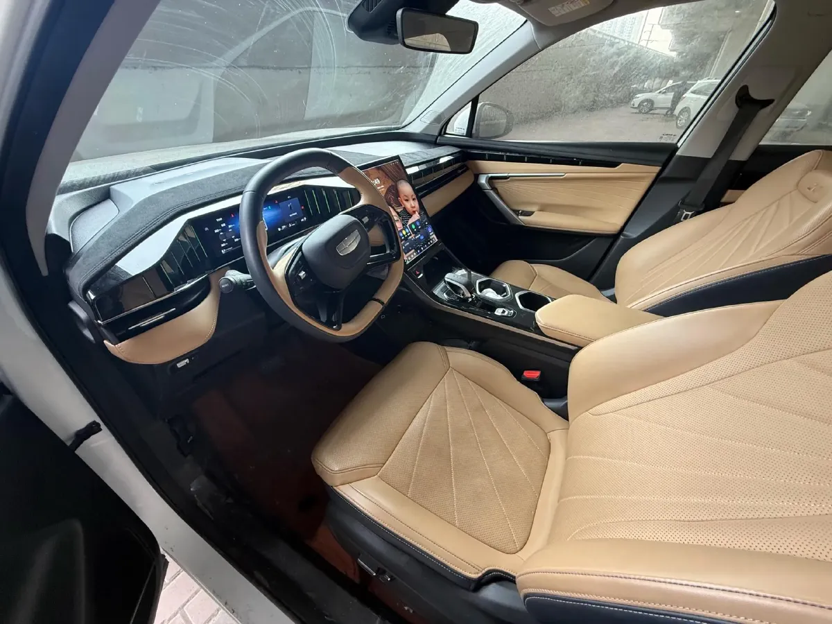 2023 Geely StarRay 1.5T 181HP L4 7DCT,autocango,china used car exporter,china ev exporter,chinese used car exporter,chinese used ev exporter