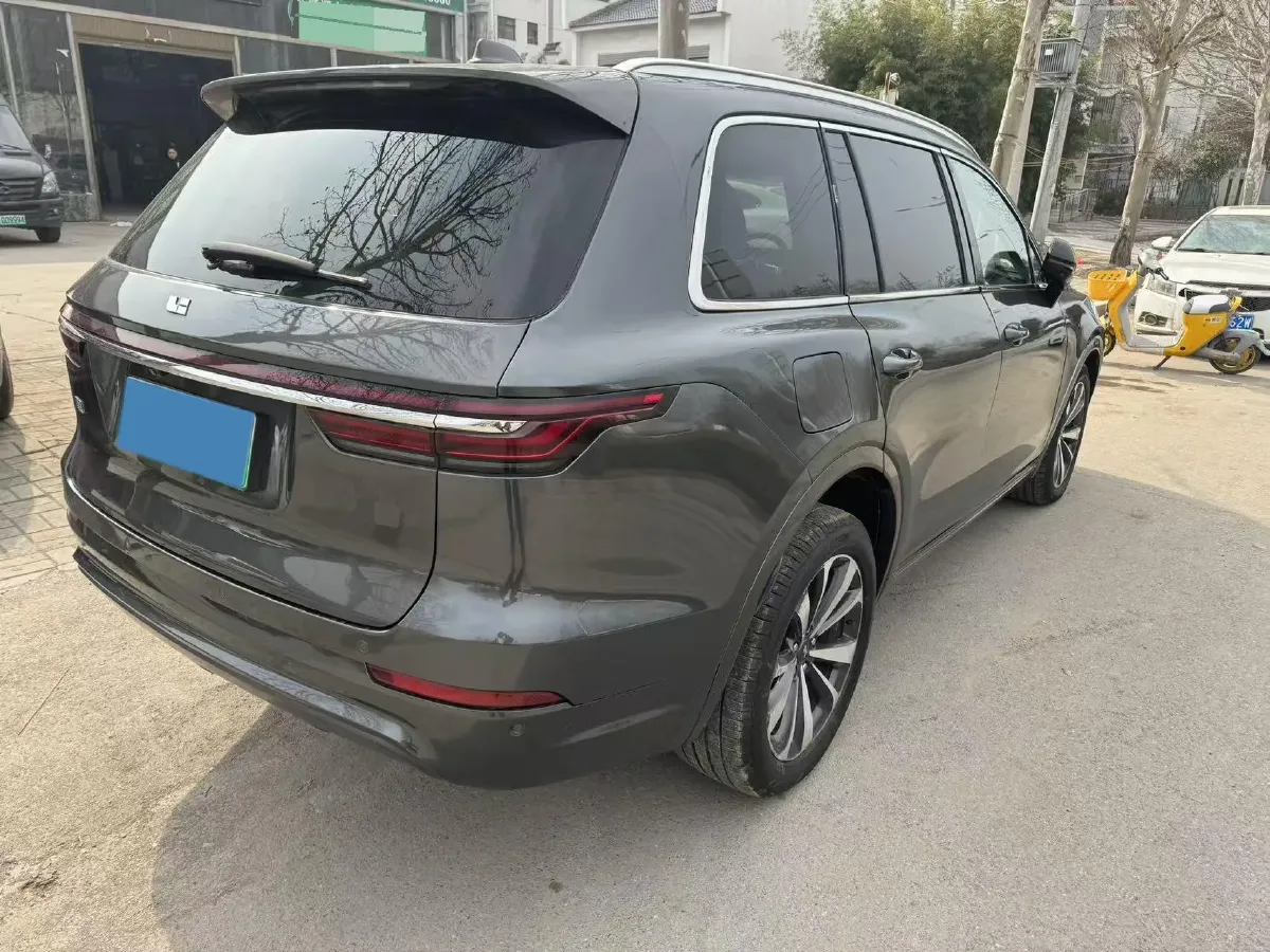 2020 Li ONE Range Extended 131HP REEV 40.5KWH,autocango,china used car exporter,china ev exporter,chinese used car exporter,chinese used ev exporter