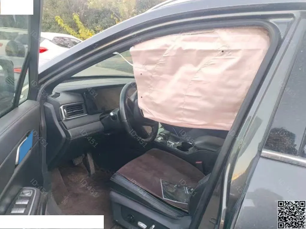 2020 Li ONE Range Extended 131HP REEV 40.5KWH,autocango,china used car exporter,china ev exporter,chinese used car exporter,chinese used ev exporter