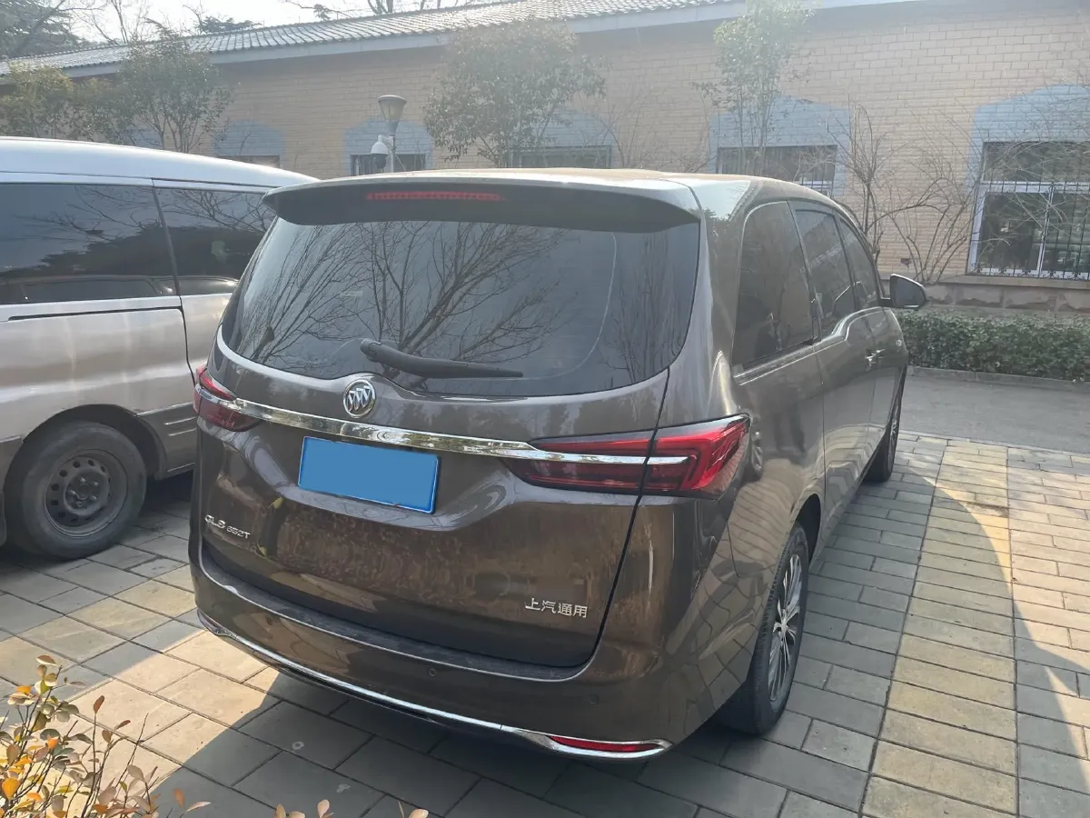 2021 Buick GL8 2.0T 237HP L4 9AT,autocango,china used car exporter,china ev exporter,chinese used car exporter,chinese used ev exporter