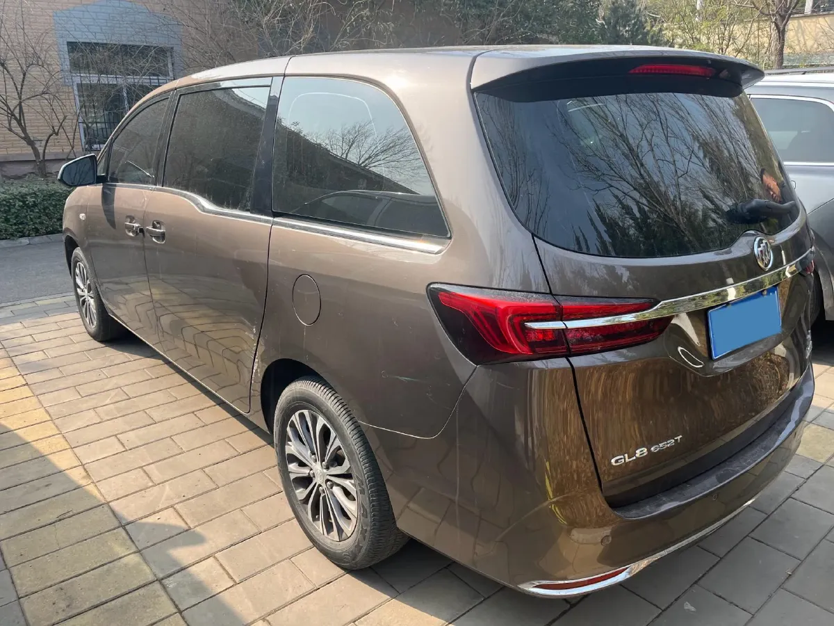 2021 Buick GL8 2.0T 237HP L4 9AT,autocango,china used car exporter,china ev exporter,chinese used car exporter,chinese used ev exporter