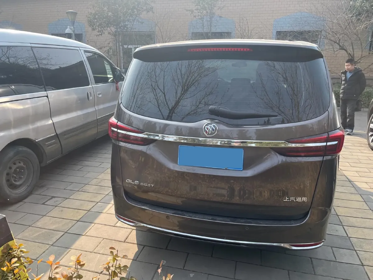 2021 Buick GL8 2.0T 237HP L4 9AT,autocango,china used car exporter,china ev exporter,chinese used car exporter,chinese used ev exporter