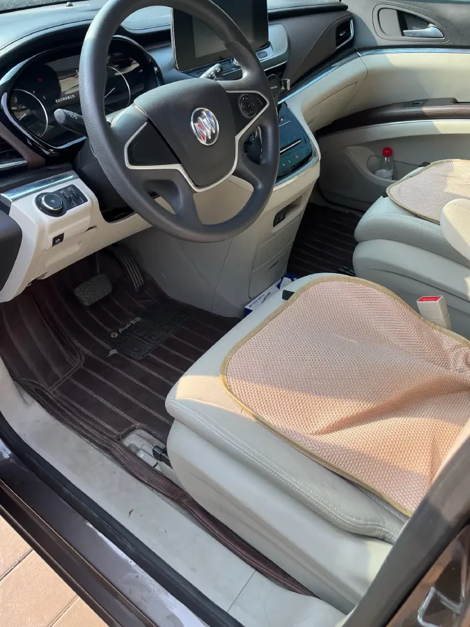 2021 Buick GL8 2.0T 237HP L4 9AT,autocango,china used car exporter,china ev exporter,chinese used car exporter,chinese used ev exporter