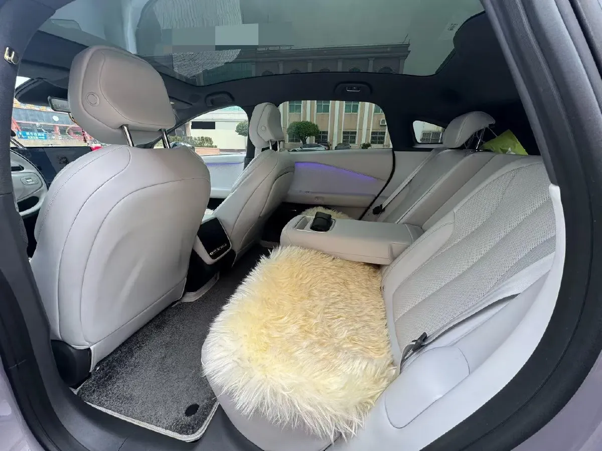 2024 Xpeng P7+ BEV 60.7KWH,autocango,china used car exporter,china ev exporter,chinese used car exporter,chinese used ev exporter