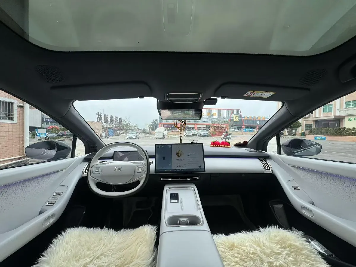 2024 Xpeng P7+ BEV 60.7KWH,autocango,china used car exporter,china ev exporter,chinese used car exporter,chinese used ev exporter