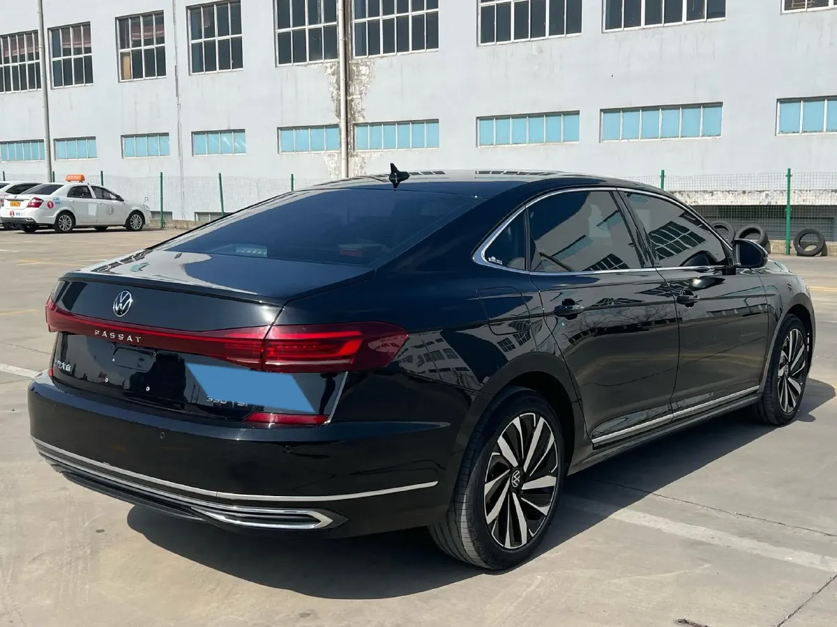 2024 Volkswagen Passat 2.0T 186HP L4 7DCT,autocango,china used car exporter,china ev exporter,chinese used car exporter,chinese used ev exporter