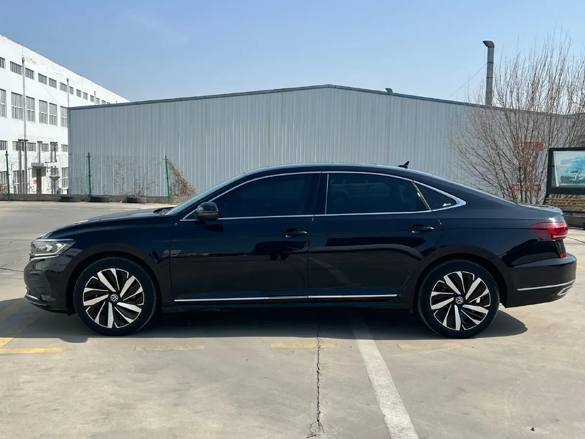 2024 Volkswagen Passat 2.0T 186HP L4 7DCT,autocango,china used car exporter,china ev exporter,chinese used car exporter,chinese used ev exporter