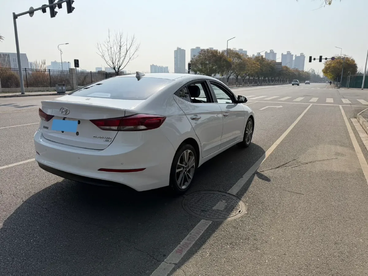 2016 Hyundai Elantra 1.6L 130HP L4 6AT,autocango,china used car exporter,china ev exporter,chinese used car exporter,chinese used ev exporter
