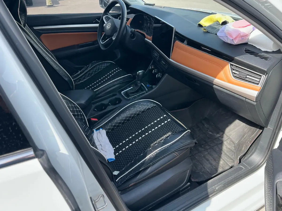 2023 Volkswagen Bora 1.2T 116HP L4 7DCT,autocango,china used car exporter,china ev exporter,chinese used car exporter,chinese used ev exporter