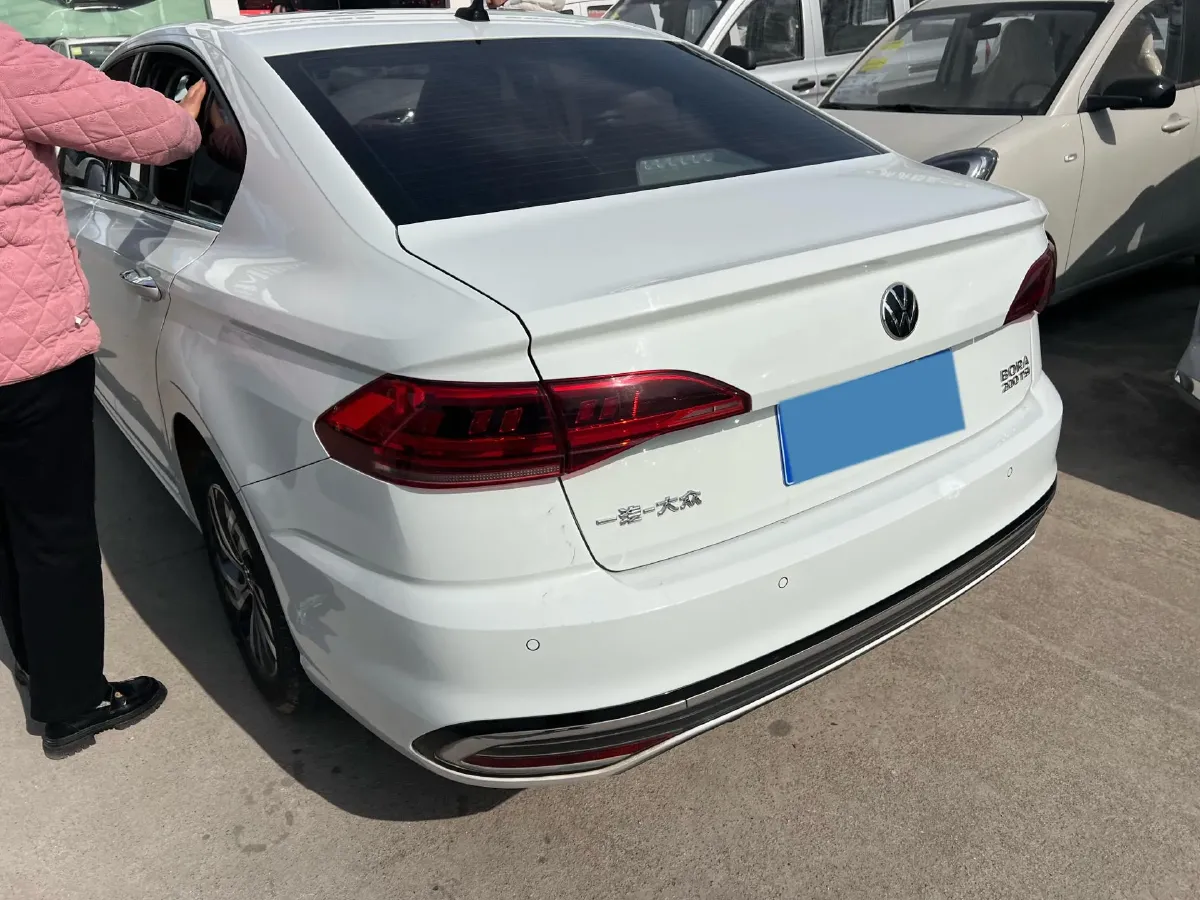 2023 Volkswagen Bora 1.2T 116HP L4 7DCT,autocango,china used car exporter,china ev exporter,chinese used car exporter,chinese used ev exporter