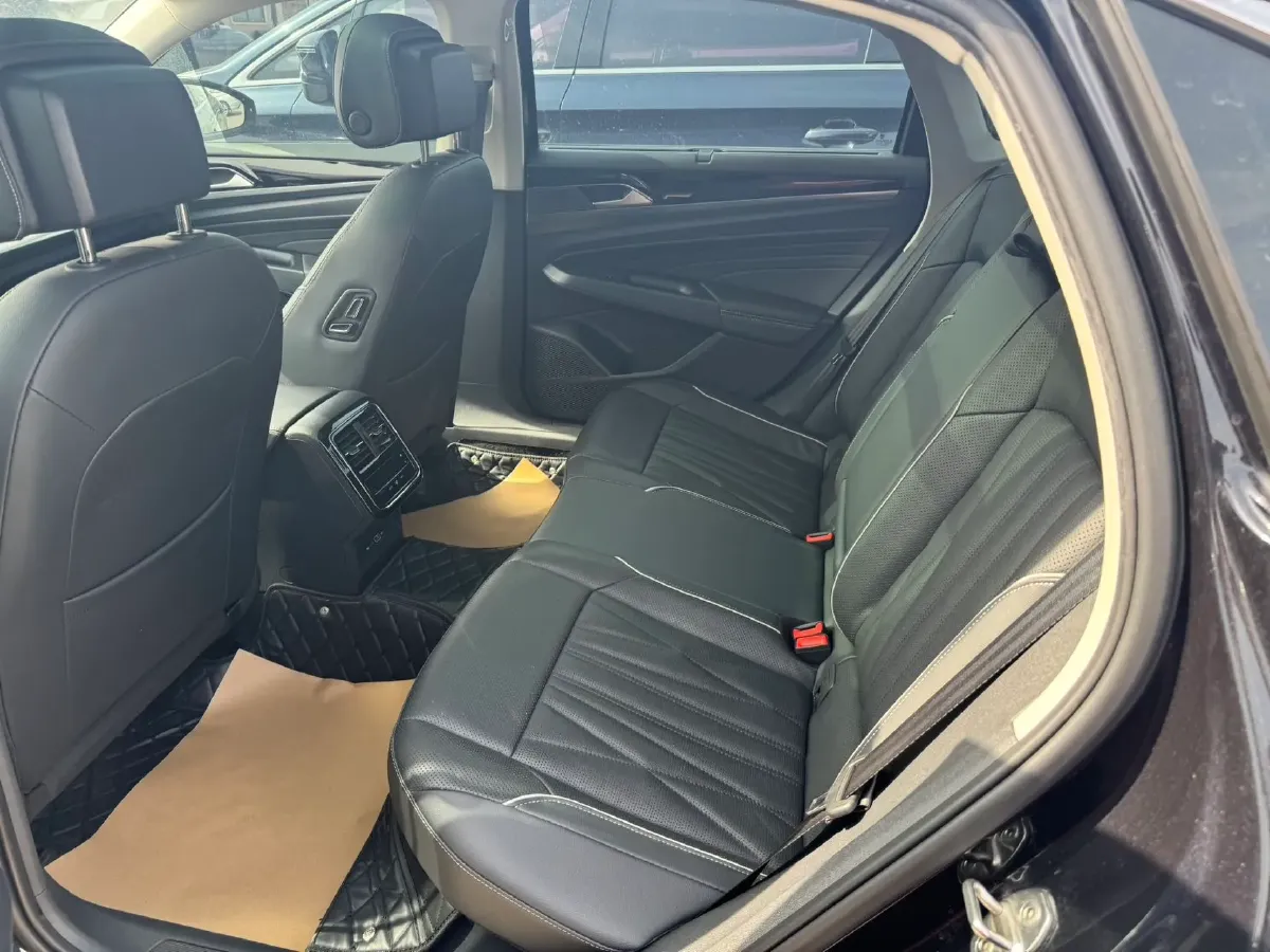 2022 Xpeng P7 BEV 60.2KWH,autocango,china used car exporter,china ev exporter,chinese used car exporter,chinese used ev exporter