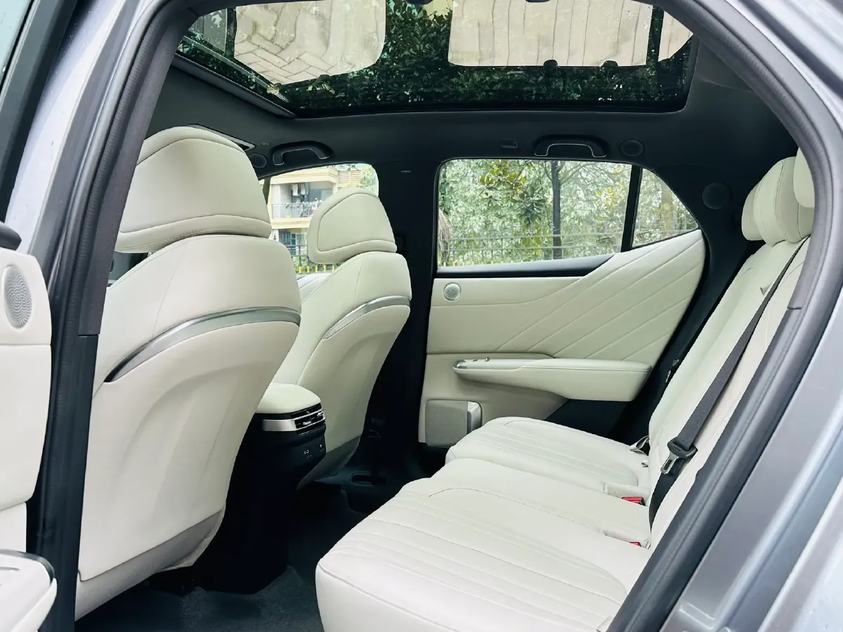 2025 ChangAn QiYuan E07 BEV 89.98KWH,autocango,china used car exporter,china ev exporter,chinese used car exporter,chinese used ev exporter