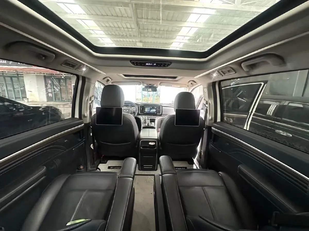 2021 GAC Trumpchi M8 2.0T 252HP L4 8AT,autocango,china used car exporter,china ev exporter,chinese used car exporter,chinese used ev exporter