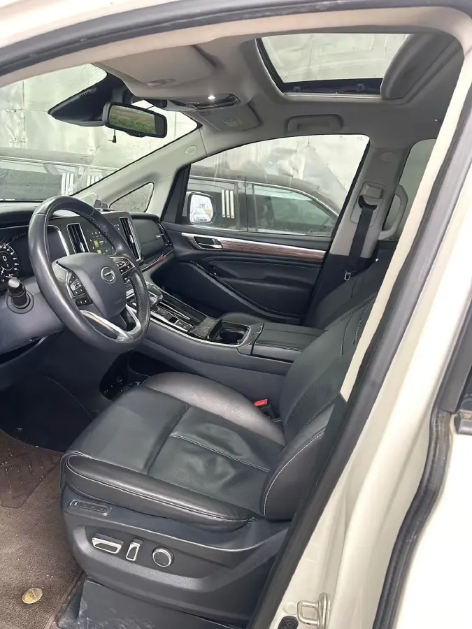 2021 GAC Trumpchi M8 2.0T 252HP L4 8AT,autocango,china used car exporter,china ev exporter,chinese used car exporter,chinese used ev exporter