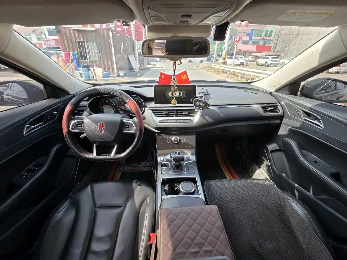 2022 HongQi H5 1.8T 197HP L4 6AT,autocango,china used car exporter,china ev exporter,chinese used car exporter,chinese used ev exporter