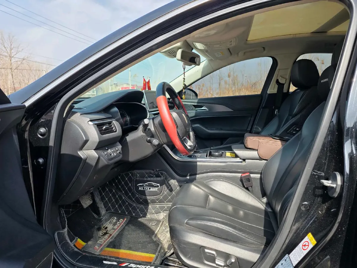 2022 HongQi H5 1.8T 197HP L4 6AT,autocango,china used car exporter,china ev exporter,chinese used car exporter,chinese used ev exporter