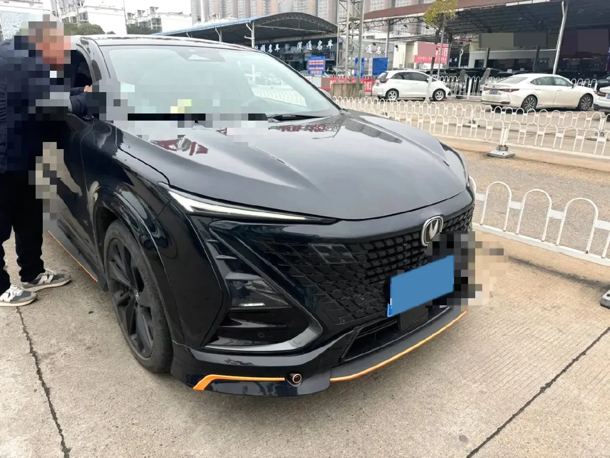 2022 ChangAn UNI-T 1.5T 188HP L4 7DCT,autocango,china used car exporter,china ev exporter,chinese used car exporter,chinese used ev exporter