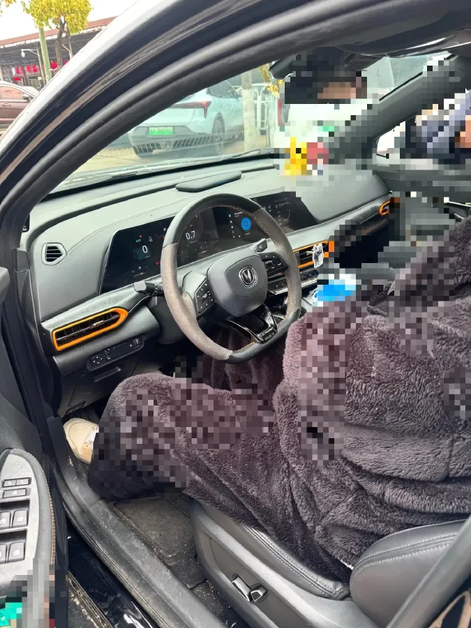 2022 ChangAn UNI-T 1.5T 188HP L4 7DCT,autocango,china used car exporter,china ev exporter,chinese used car exporter,chinese used ev exporter