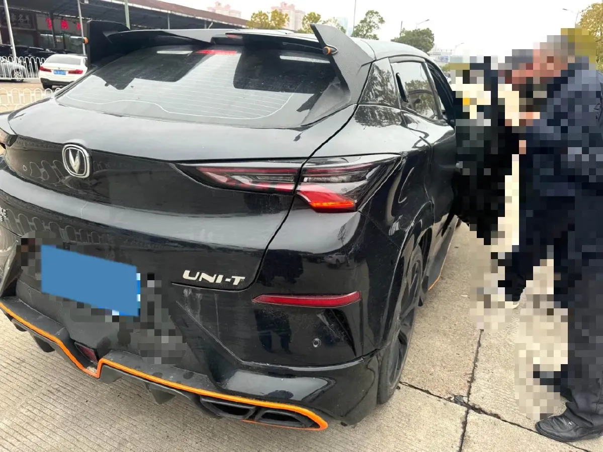 2022 ChangAn UNI-T 1.5T 188HP L4 7DCT,autocango,china used car exporter,china ev exporter,chinese used car exporter,chinese used ev exporter