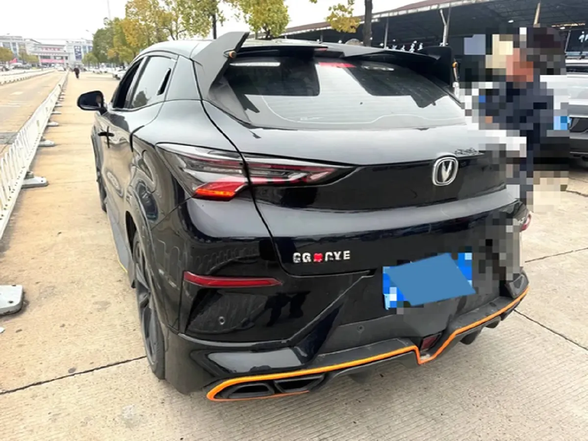 2022 ChangAn UNI-T 1.5T 188HP L4 7DCT,autocango,china used car exporter,china ev exporter,chinese used car exporter,chinese used ev exporter