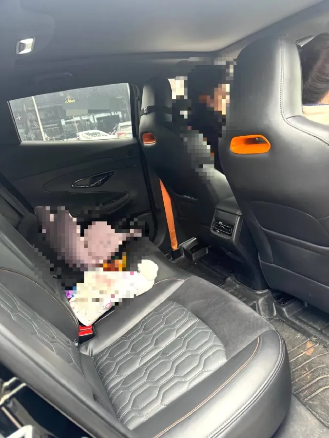 2022 ChangAn UNI-T 1.5T 188HP L4 7DCT,autocango,china used car exporter,china ev exporter,chinese used car exporter,chinese used ev exporter