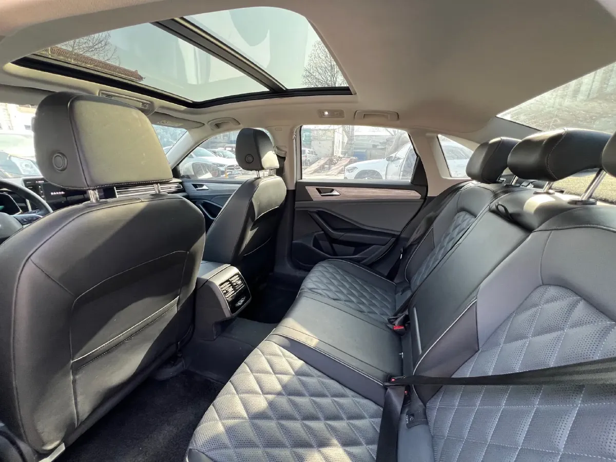 2023 Volkswagen Sagitar 1.4T 150HP L4 7DCT,autocango,china used car exporter,china ev exporter,chinese used car exporter,chinese used ev exporter