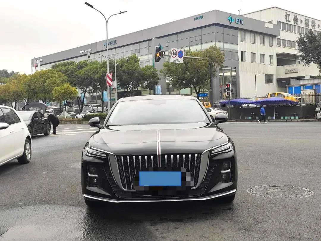 2024 HongQi H5 1.5T 169HP L4 7DCT,autocango,china used car exporter,china ev exporter,chinese used car exporter,chinese used ev exporter