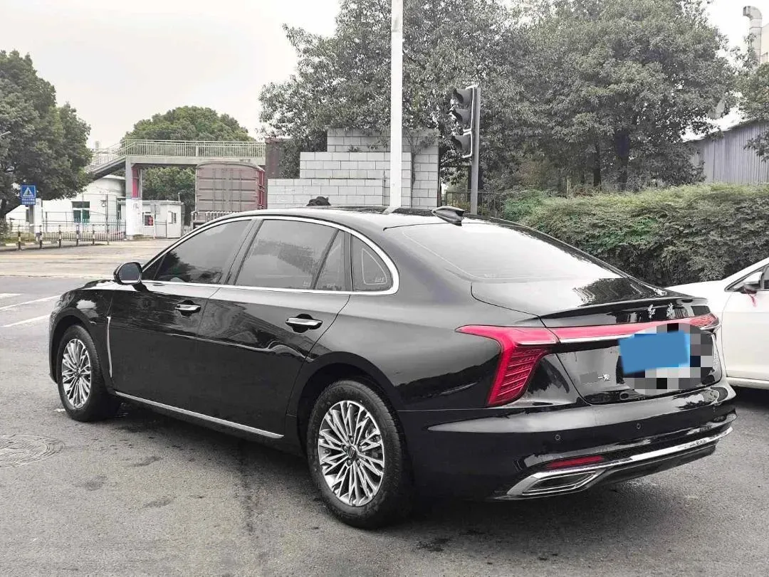 2024 HongQi H5 1.5T 169HP L4 7DCT,autocango,china used car exporter,china ev exporter,chinese used car exporter,chinese used ev exporter