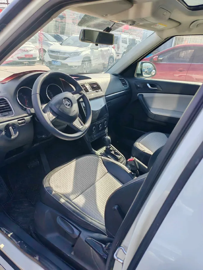 2016 Skoda Yeti 1.4T 150HP L4 7DCT,autocango,china used car exporter,china ev exporter,chinese used car exporter,chinese used ev exporter