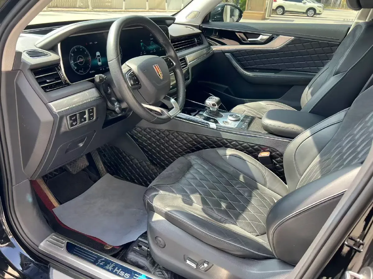2019 HongQi HS5 2.0T 224HP L4 6AT,autocango,china used car exporter,china ev exporter,chinese used car exporter,chinese used ev exporter
