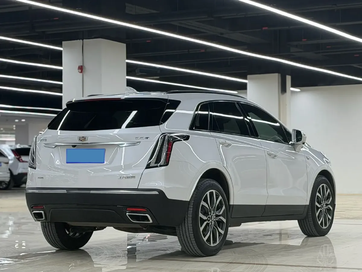 2022 Cadillac XT5 2.0T 237HP L4 9AT,autocango,china used car exporter,china ev exporter,chinese used car exporter,chinese used ev exporter