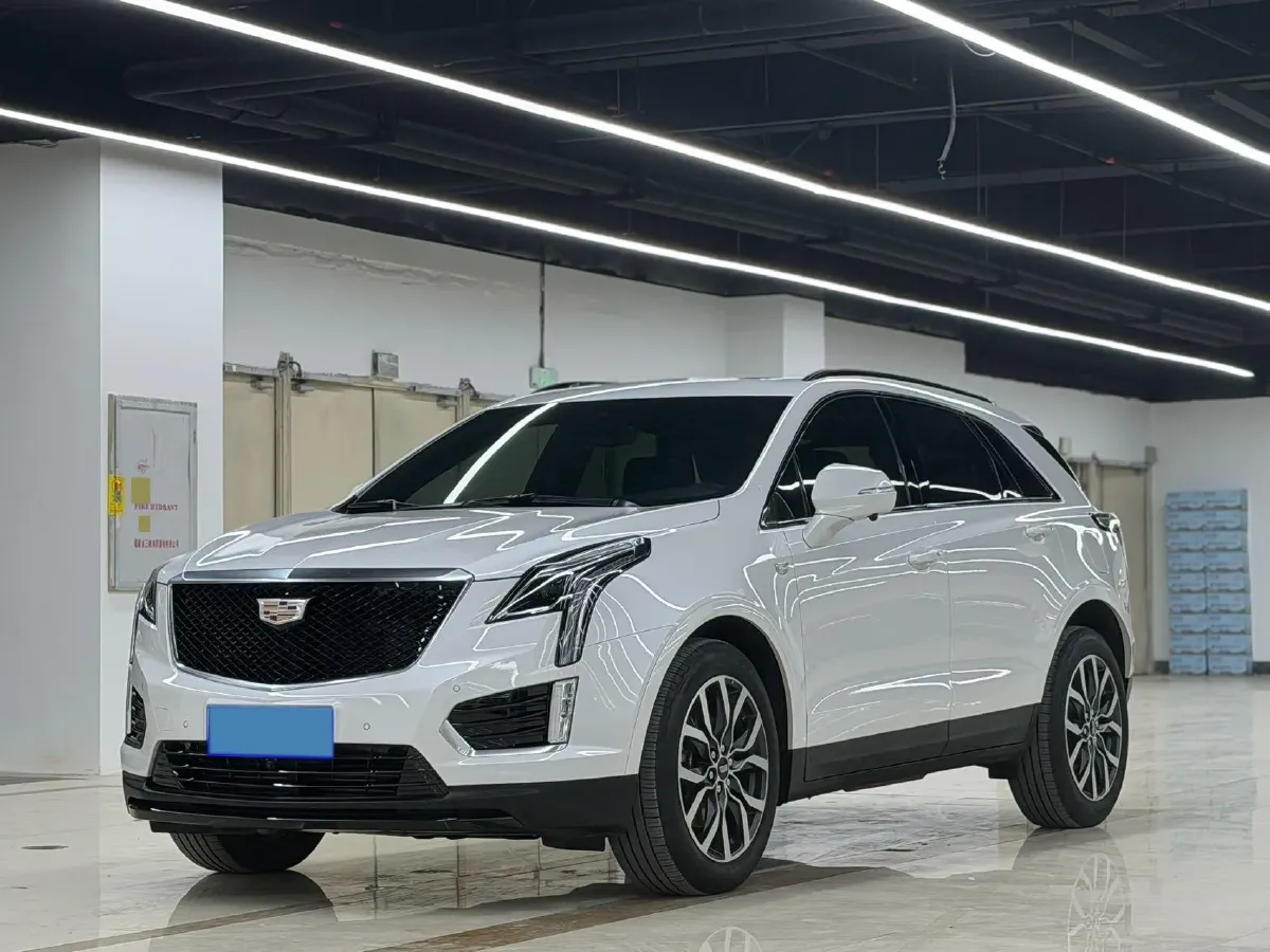 2022 Cadillac XT5 2.0T 237HP L4 9AT,autocango,china used car exporter,china ev exporter,chinese used car exporter,chinese used ev exporter
