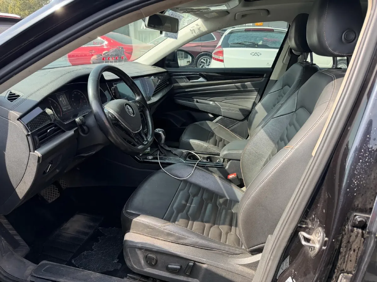 2019 Skoda Kodiak 2.0T 186HP L4 7DCT,autocango,china used car exporter,china ev exporter,chinese used car exporter,chinese used ev exporter