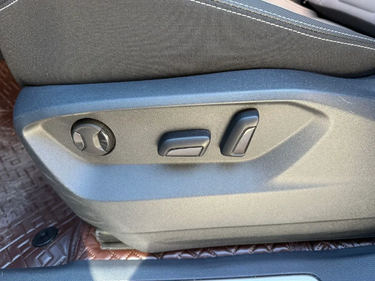 2022 Volkswagen Tayron 1.4T 150HP L4 7DCT,autocango,china used car exporter,china ev exporter,chinese used car exporter,chinese used ev exporter