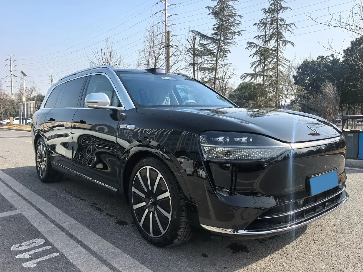 2024 AITO AITO M9 1.5T 152HP L4 REEV 42KWH,autocango,china used car exporter,china ev exporter,chinese used car exporter,chinese used ev exporter