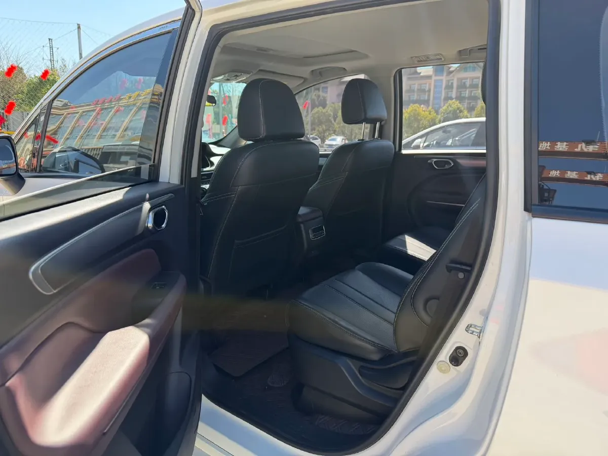 2023 GAC Trumpchi M6 1.5T 177HP L4 7DCT,autocango,china used car exporter,china ev exporter,chinese used car exporter,chinese used ev exporter