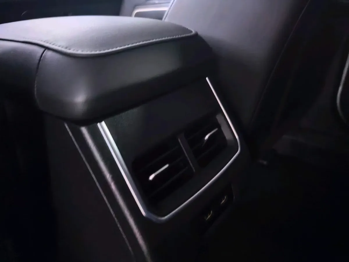 2021 Haval H6 1.5T 150HP L4 7DCT,autocango,china used car exporter,china ev exporter,chinese used car exporter,chinese used ev exporter