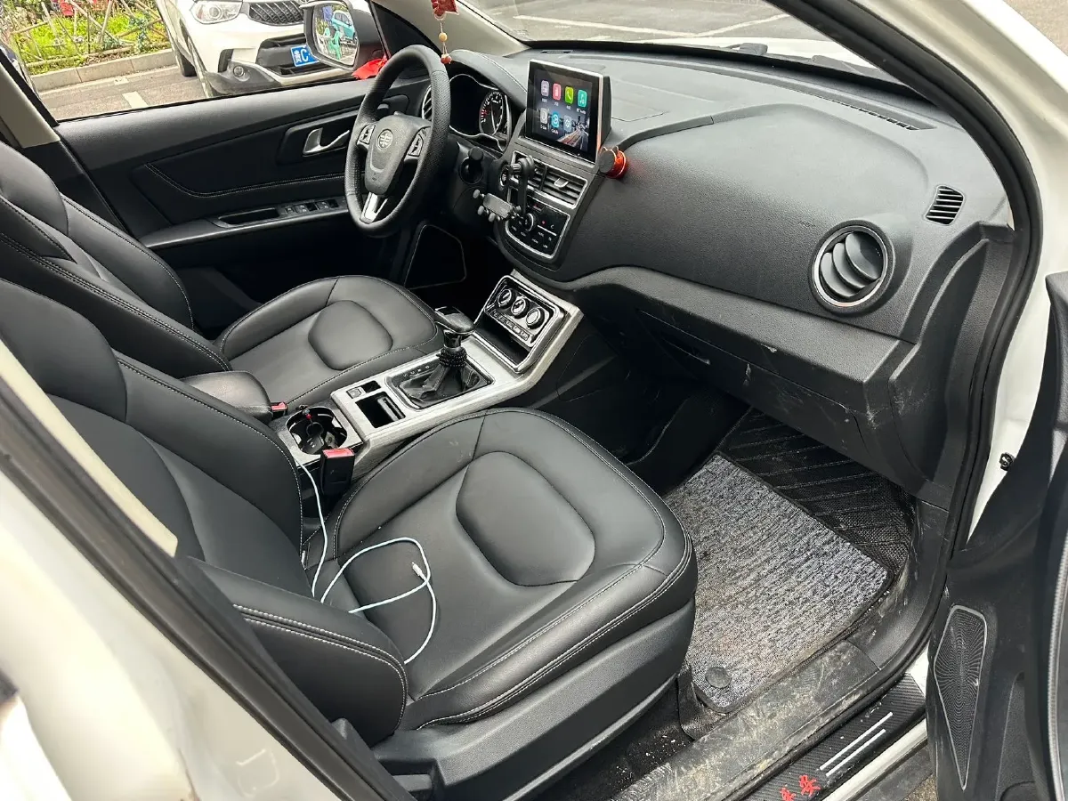 2019 Bestune X40 1.6L 114HP L4 6AT,autocango,china used car exporter,china ev exporter,chinese used car exporter,chinese used ev exporter