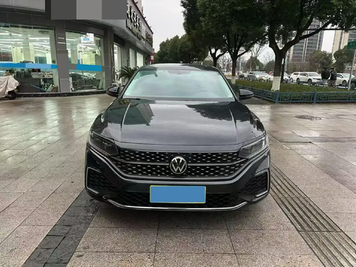 2023 Volkswagen Passat 2.0T 186HP L4 7DCT,autocango,china used car exporter,china ev exporter,chinese used car exporter,chinese used ev exporter