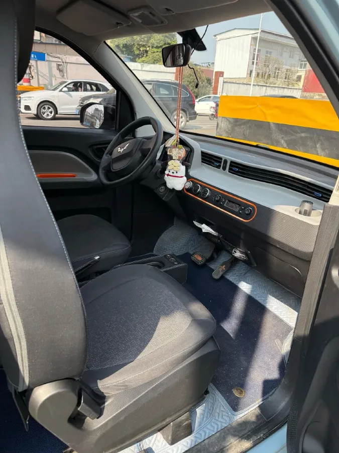 2020 WuLing HongGuang MINI EV BEV 9.3KWH,autocango,china used car exporter,china ev exporter,chinese used car exporter,chinese used ev exporter