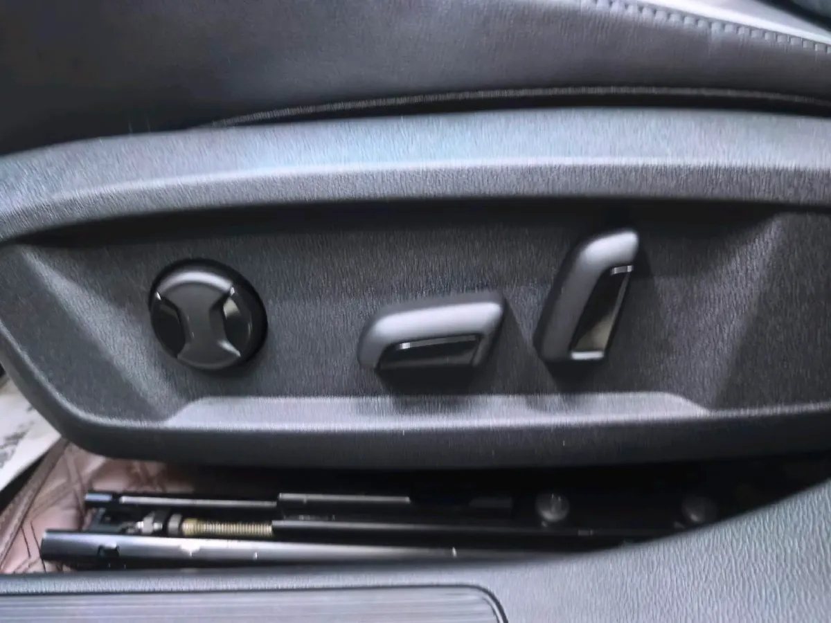 2023 Volkswagen Lavida 1.4T 150HP L4 7DCT,autocango,china used car exporter,china ev exporter,chinese used car exporter,chinese used ev exporter