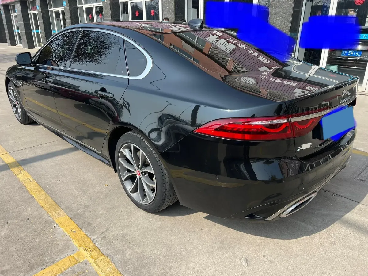 2022 Jaguar XFL 2.0T 250HP L4 8AT,autocango,china used car exporter,china ev exporter,chinese used car exporter,chinese used ev exporter